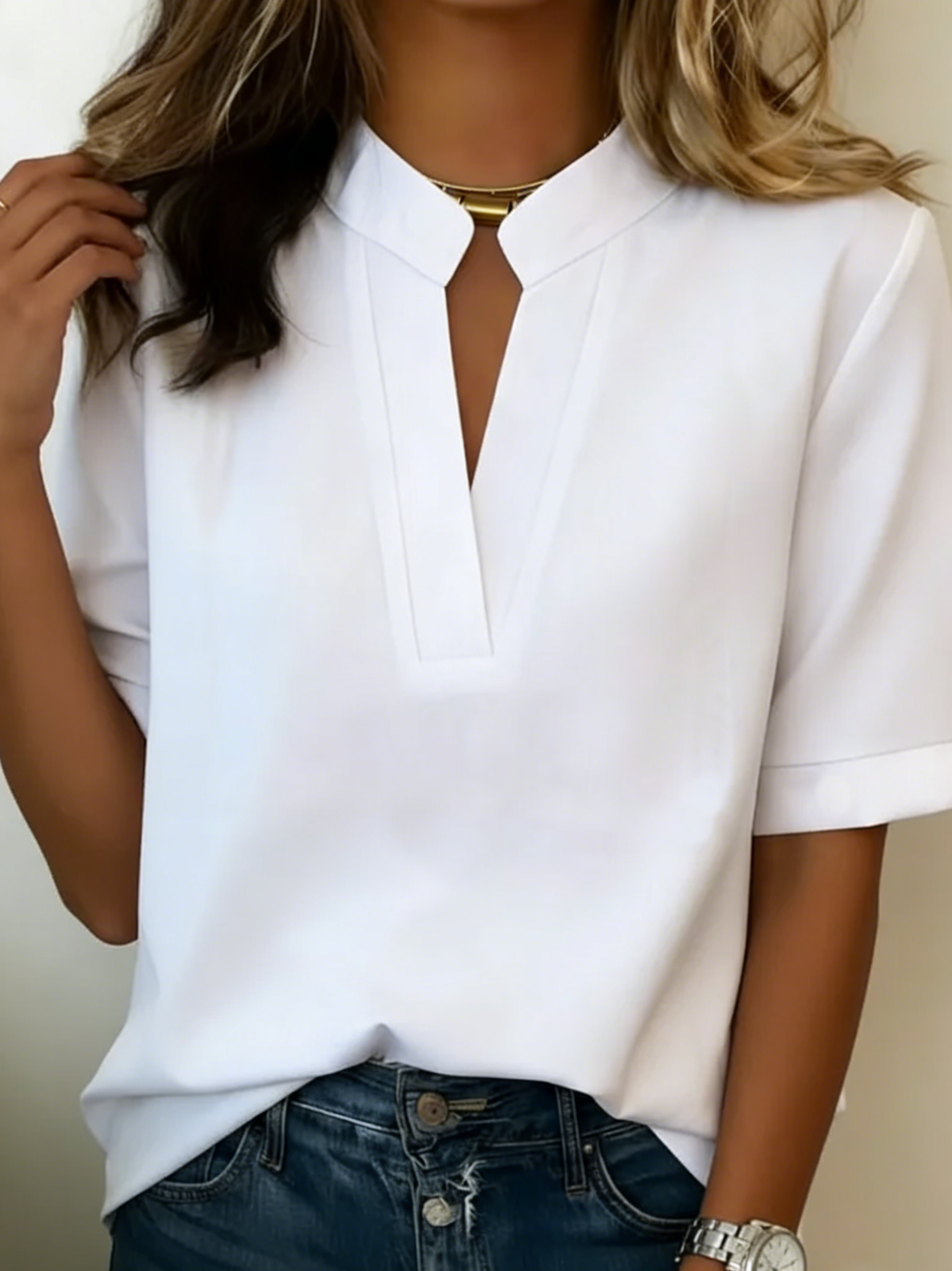 Margaux | Chic Blouse with V-Neck and Golden Detail