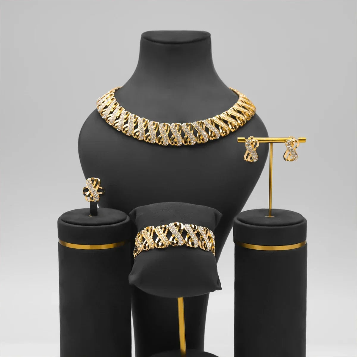 Amara™ | Gold Bridal Jewelry Set