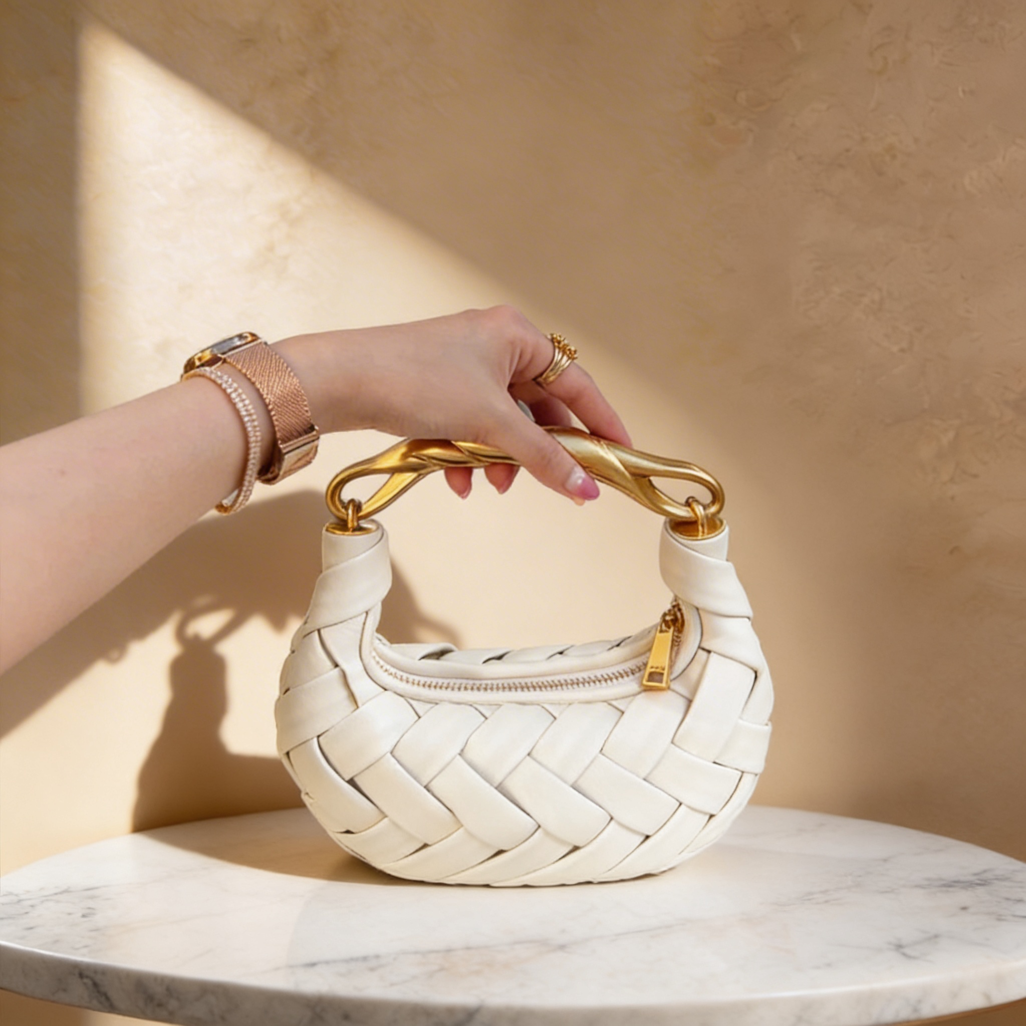 Kim's | WOMEN'S HOBO BAG | WOVEN | MINI
